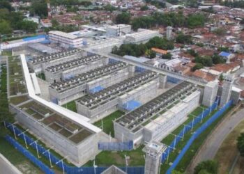 Aumenta a 52 el número de muertos por incendio en medio de un motín en la cárcel de Tuluá, Colombia