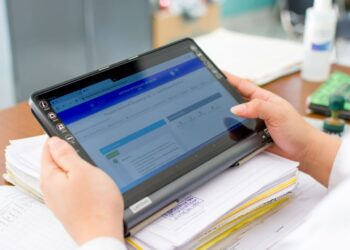 Ministro Alabi asegura que la digitalización del sistema salud es uno de los grandes proyectos de esa cartera de Estado