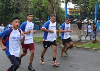 Director de la PNC invita a participar en el VIII Festival Atlético