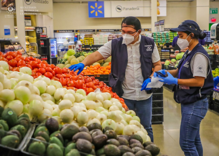 Defensoría del Consumidor verifica precios en supermercados y tiendas de mayoreo