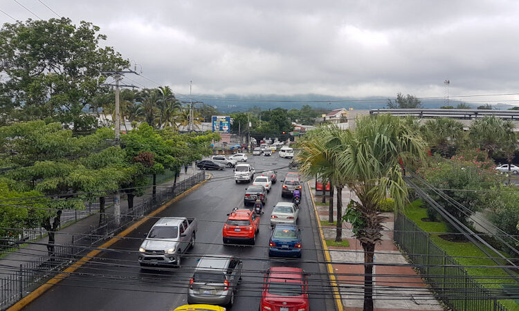 Tormentas de moderadas a fuertes para la tarde de este miércoles
