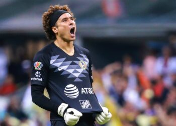 Memo Ochoa podría dejar al América para jugar nuevamente en España