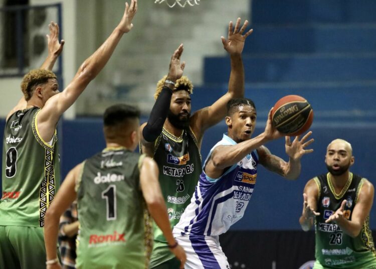 Metapán derrotó a San Salvador en el inicio de la final de la Liga Mayor de Baloncesto