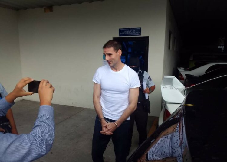 Juzgado decide mantener en prisión a Ernesto Muyshondt