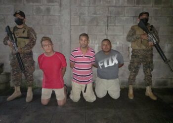 Un peruano y dos salvadoreños son ubicados con droga en Soyapango