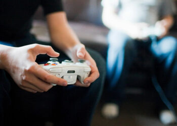 Los latinos prefieren videojuegos para relajarse y evitar el estrés