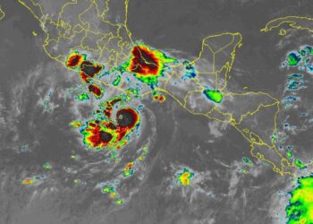 La tormenta tropical Bonnie se convierte en huracán frente a las costas de México en el Pacífico