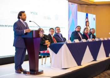 El Equipo Ad Hoc inicia fase de divulgación de las reformas constitucionales