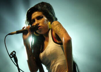 A 11 años de la muerte de Amy Winehouse: las canciones que siguen siendo éxitos