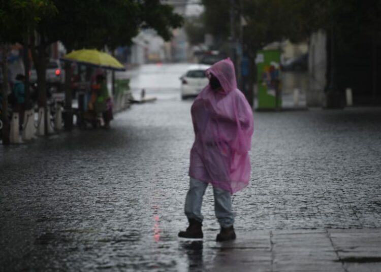 Alerta verde a nivel nacional por tormenta tropical Bonnie