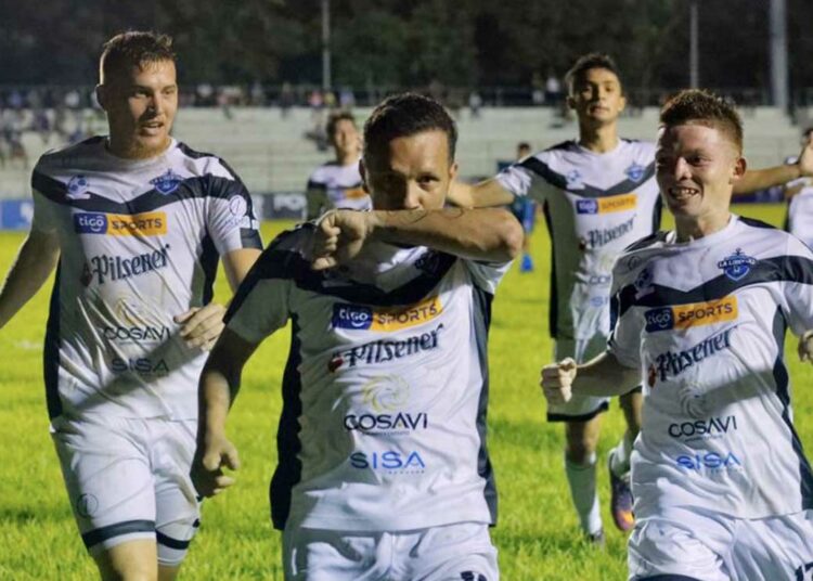 Triunfo sufrido para La Libertad
