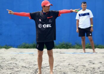 Inicia capacitación sobre arbitraje de fútbol playa