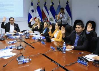 Comisión de Trabajo emitió dictamen favorable para reformar Código de Trabajo e incorporar a trabajadores temporales al ISSS