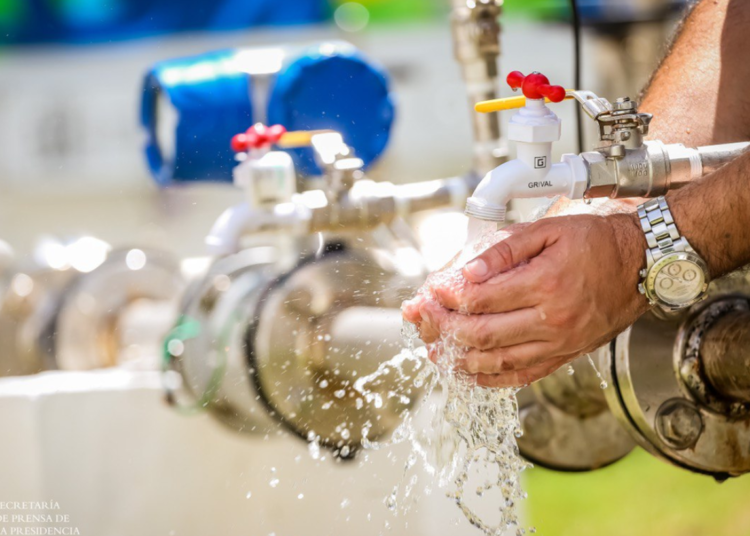 Presidente de ANDA inspeccionó planta desalinizadora en isla Madresal, Usulután