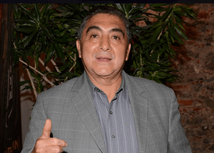 Carlos Bonavides mejora tras hospitalización; «mi deseo más íntimo es morirme en el escenario»