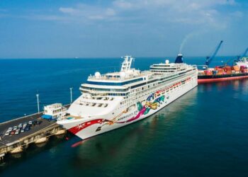 Más de 1.1 millones de turistas han visitado a El Salvador entre enero y junio de 2022