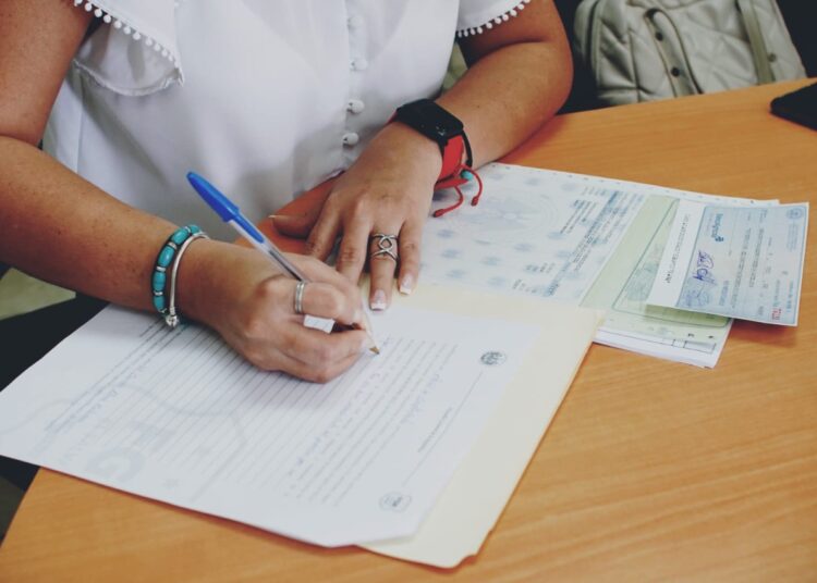 Fiscalía materializa cuentas bancarias con más de $106,000 a pareja dedicada a transportar personas ilegalmente a EE.UU.