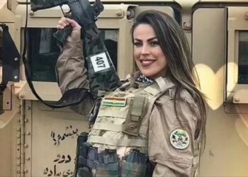 Una modelo y francotiradora de élite brasileña murió durante un bombardeo en Ucrania