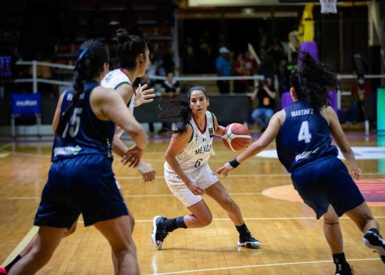 El Salvador tropezó con México en el campeonato centroamericano de baloncesto femenino