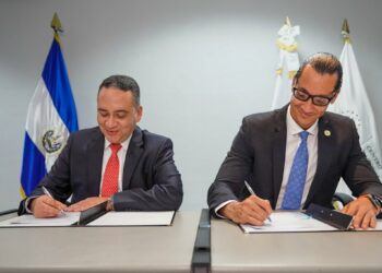 FGR suscribe convenio con CNR para agilizar consultas registrales, catastrales, de propiedad intelectual y mercantiles