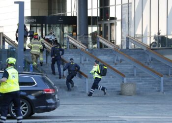 Varios muertos en tiroteo en un centro comercial de Copenhague