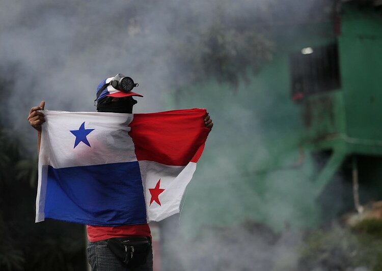 Los cortes de ruta aumentan el riesgo de escasez en Panamá mientras los sindicatos concilian su lista de reclamos