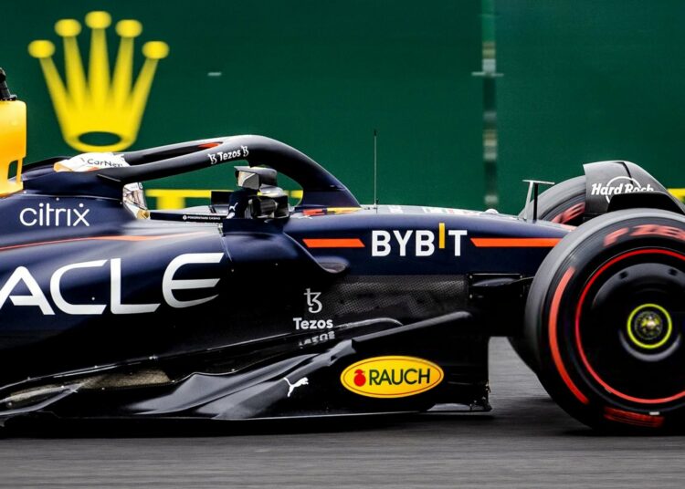 Verstappen hizo una épica remontada y ganó el GP de Hungría de Fórmula 1 en un día negro para Leclerc y Ferrari