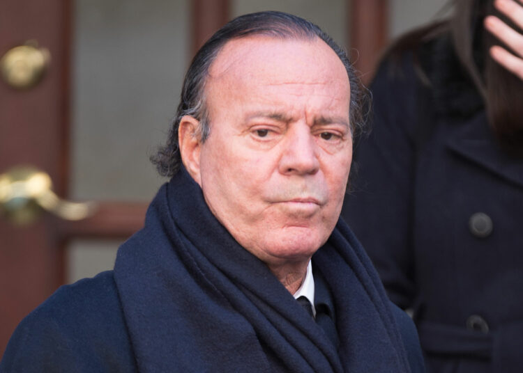 Julio Iglesias sufre graves problemas de salud