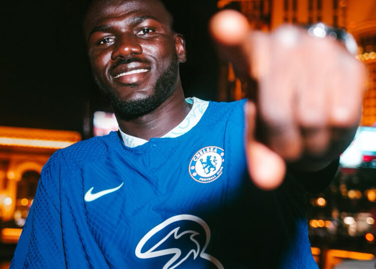 Kalidou Koulibaly ya es nuevo jugador del Chelsea