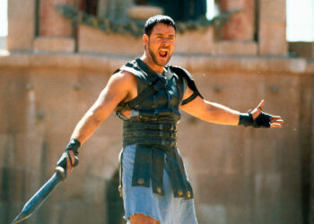 Russell Crowe regresa al Coliseo romano 22 años después de «Gladiador»