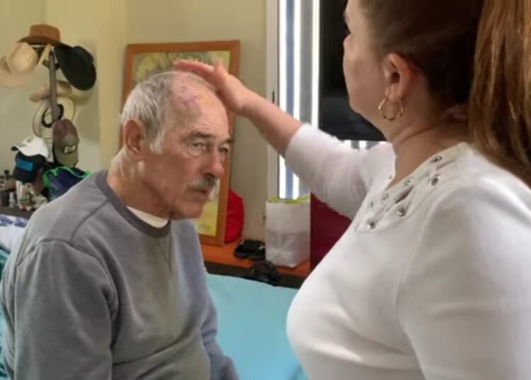 (VIDEO) Andrés García sufrió de una aparatosa caída que le abrió la frente