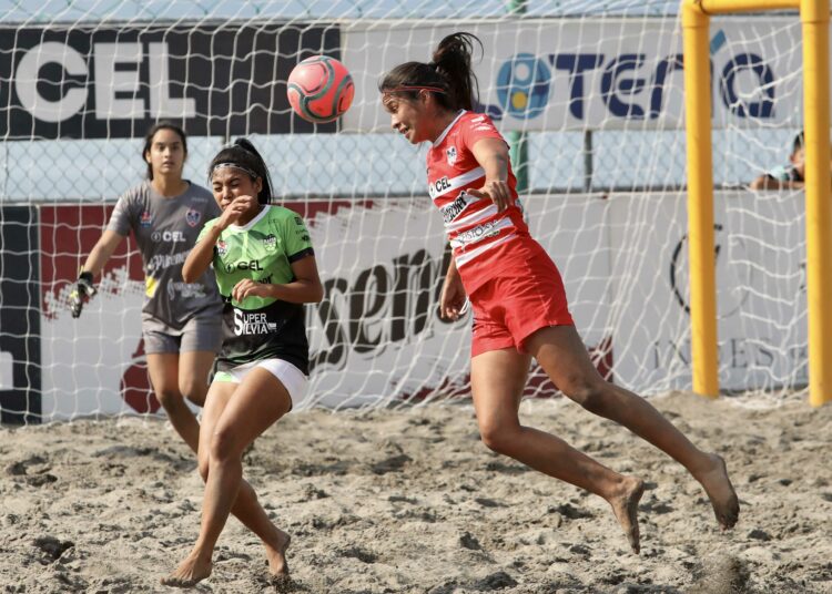 BS-UES se quedó con el invicto de Barra de Santiago