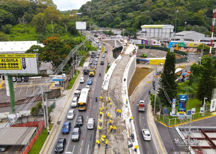 Pavimentación de rampas en paso a desnivel de redondel Utila comenzará la próxima semana