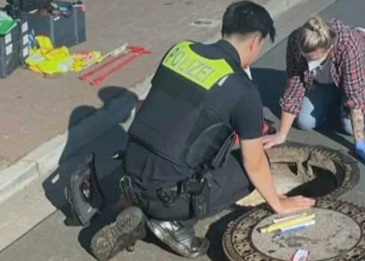 Hallaron vivo a un niño de ocho años que estuvo desaparecido más de una semana en una alcantarilla en Alemania