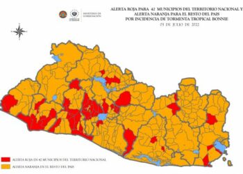 Se decreta alerta roja en 42 municipios del país