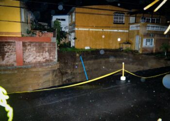 Asamblea Legislativa creará leyes para sancionar a empresas que construyan en zonas vulnerables