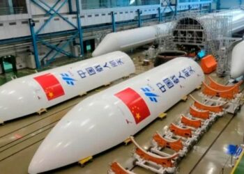 Los restos de un cohete chino podrían impactar contra la Tierra este fin de semana