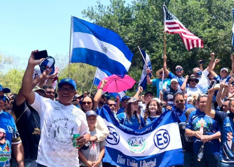 Realizan concentraciones masivas en apoyo al Presidente Nayib Bukele en EE.UU