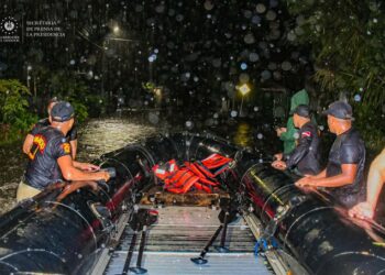 Se activan las alarmas por inundaciones en la colonia Santa Lucía ante fuertes lluvias