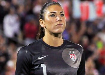 La ex portera de Estados Unidos Hope Solo se declaró culpable de manejar ebria con sus mellizos de dos años a bordo