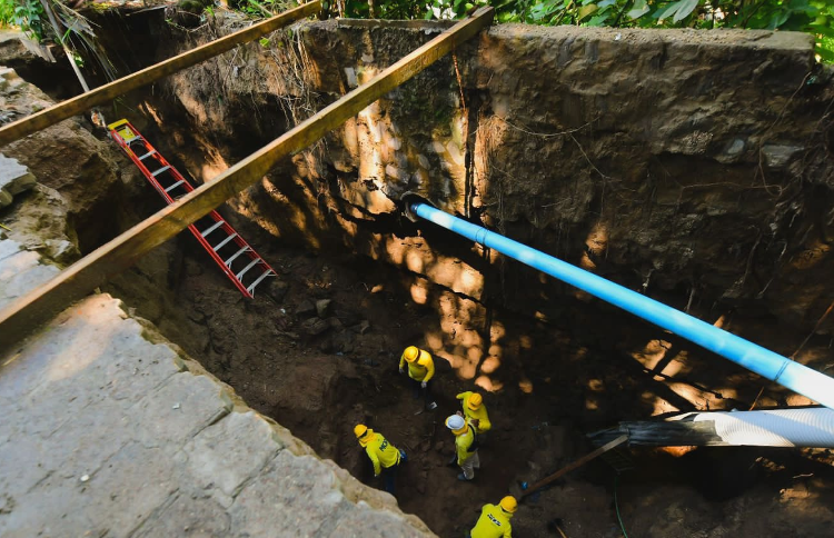 MOP repara cárcava en la colonia Quiroz de Soyapango