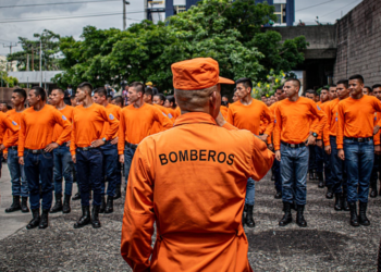 320 nuevos aspirantes ingresan a la Academia de Bomberos «Héroes de El Salvador»