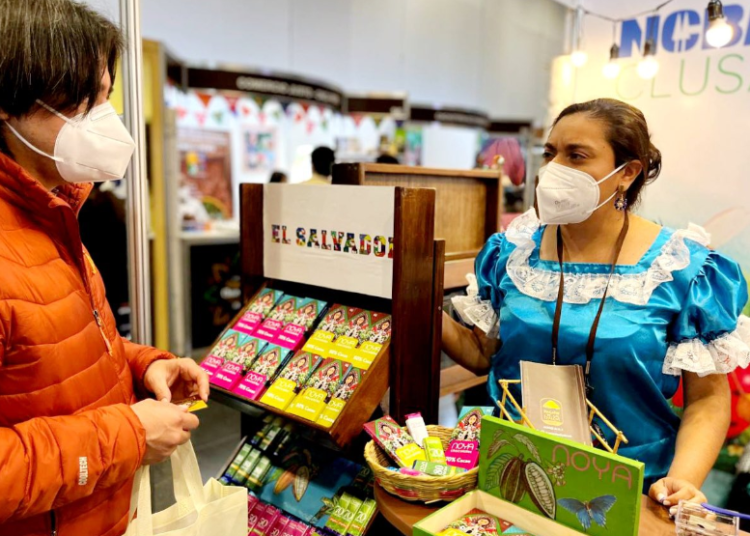 Cacao salvadoreño participa en 13o. Salón del Cacao y Chocolate, en Lima, Perú