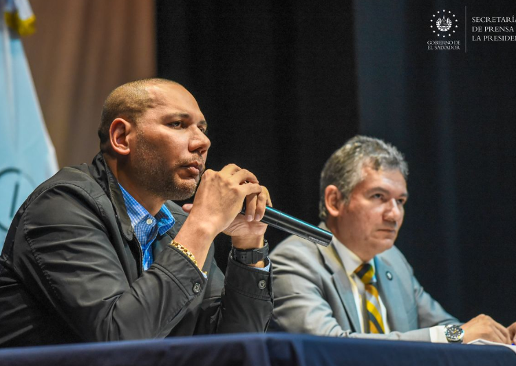 Yamil Bukele: «Esperamos que mañana (jueves), el personal de la FESFUT ya esté en sus debidas funciones»