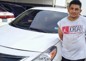 Con videovigilancia, PNC captura a ladrón que hurtaba casas y huía en un carro