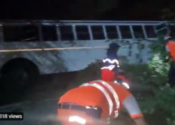 15 lesionados deja accidente de bus en carretera a Comalapa esta madrugada