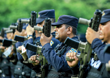 PNC gradúa y juramenta a 219 agentes para tareas de seguridad pública