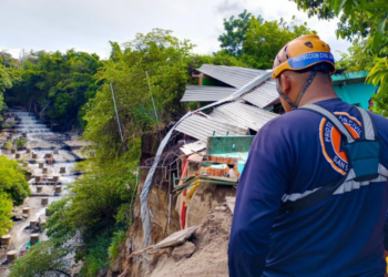 Colapsa vivienda por derrumbe en comunidad La Isla 1, de San Salvador