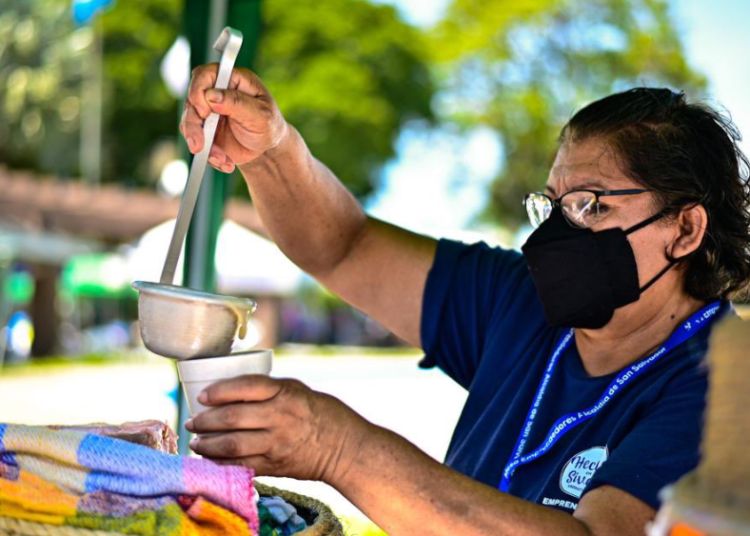 Alcaldía capitalina invita a la feria de emprendedores «Sívar Food» en la Plaza Beethoven