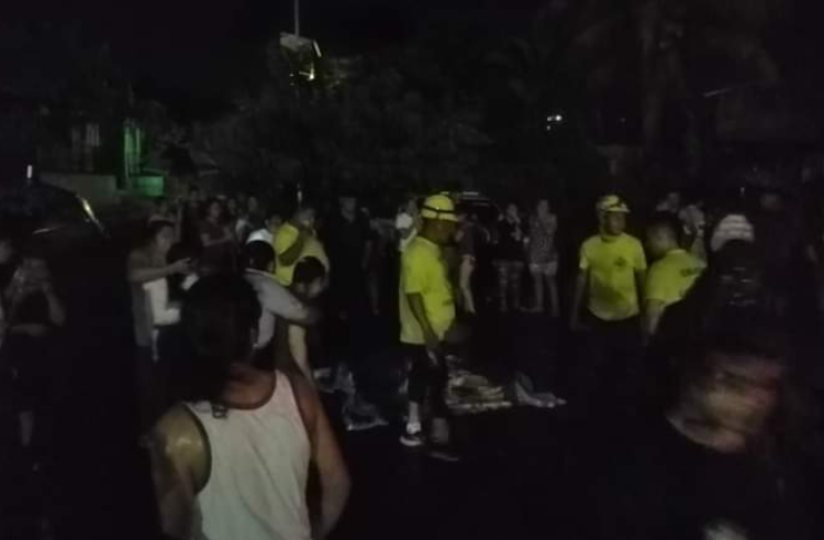 Al menos dos fallecidos dejaron las fuertes lluvias de anoche en el país